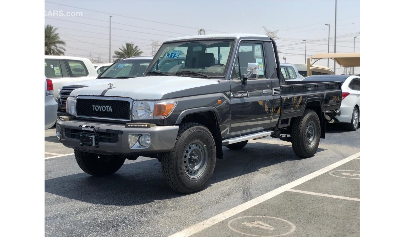 Toyota Land Cruiser Pick Up LX E2S ( ONLY FOR EXPORT )