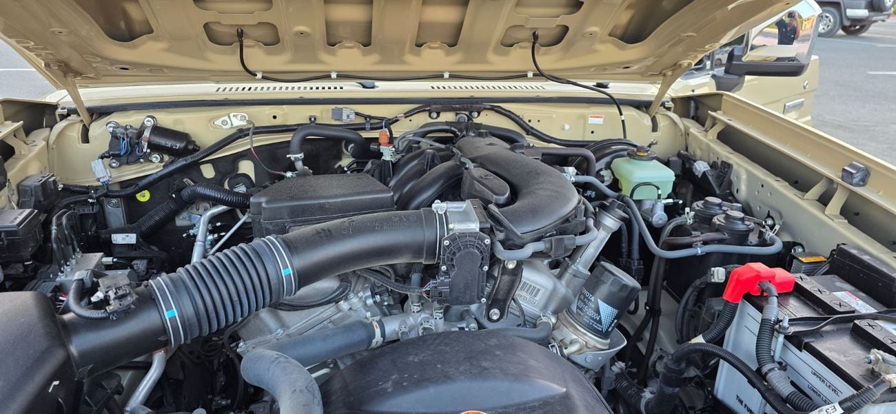 تويوتا لاند كروزر 70 LC71 HT VXR