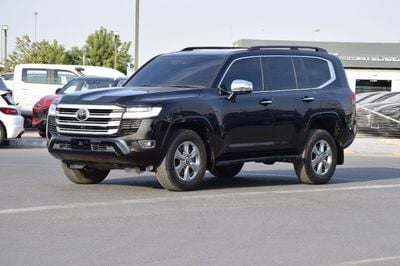 تويوتا لاند كروزر VXR VX 3.3L 6 Cylinder Diesel 4x4 (Right Hand Drive)