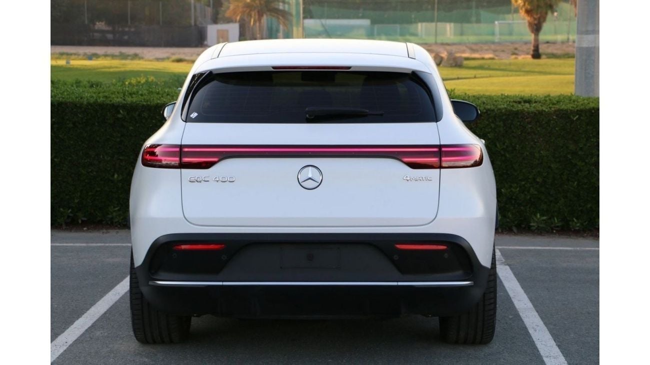 مرسيدس بنز EQC 400 مرسيدس بنز اي ام جى EQ400 M4 خليجي 2023 تشييكات وكاله تحت الضمان بحاله ممتازه كونتركت سيرفس مجانا ل