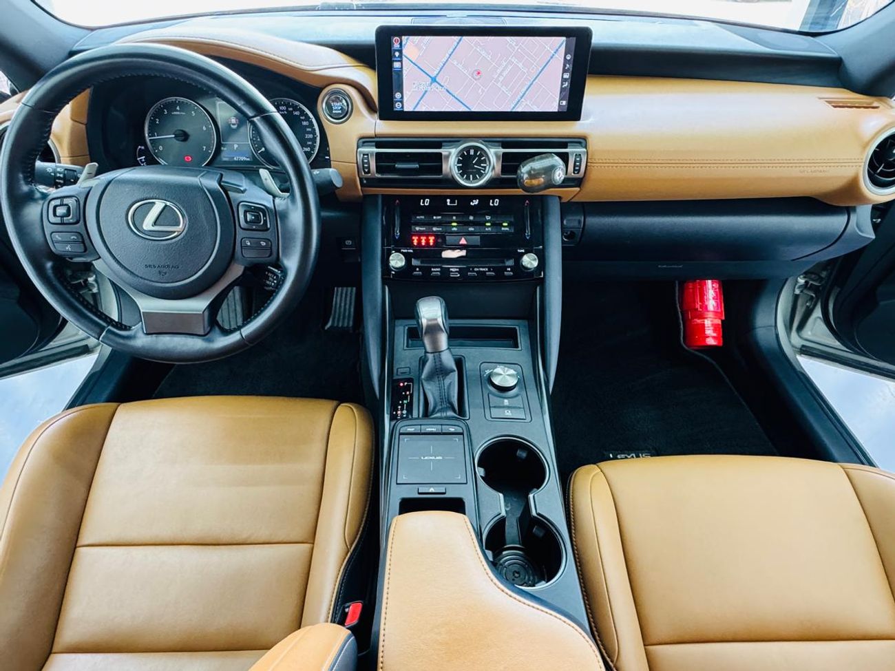 Lexus IS300 Premier 2.0L 2021 Lexus IS300, Warranty, Low Kms, Excellent Condition, 241 HP, GCC