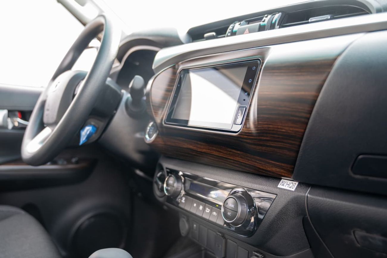 Toyota Hilux 2.7L 4x4 Double Cabin, Petrol, Full Option Automatic