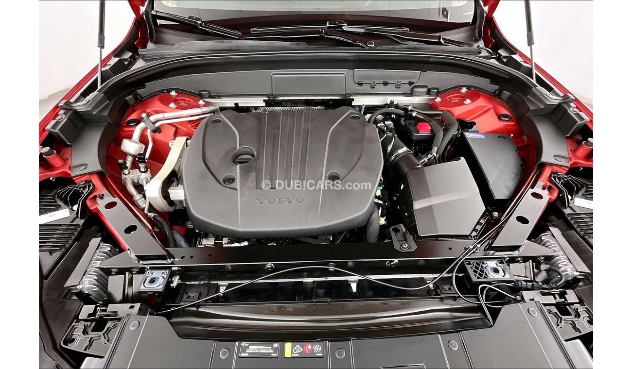 فولفو XC 60 B5 Momentum | سنة ضمان مجانية | 0 دفعة أولى | سياسة الإعادة بعد 7 أيام