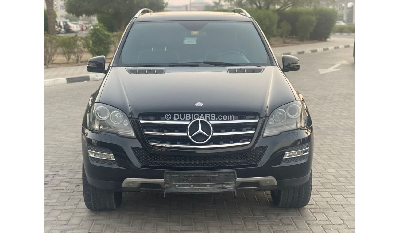 Mercedes-Benz ML 350 || Sunroof || Topend || GCC || Pristine Condition