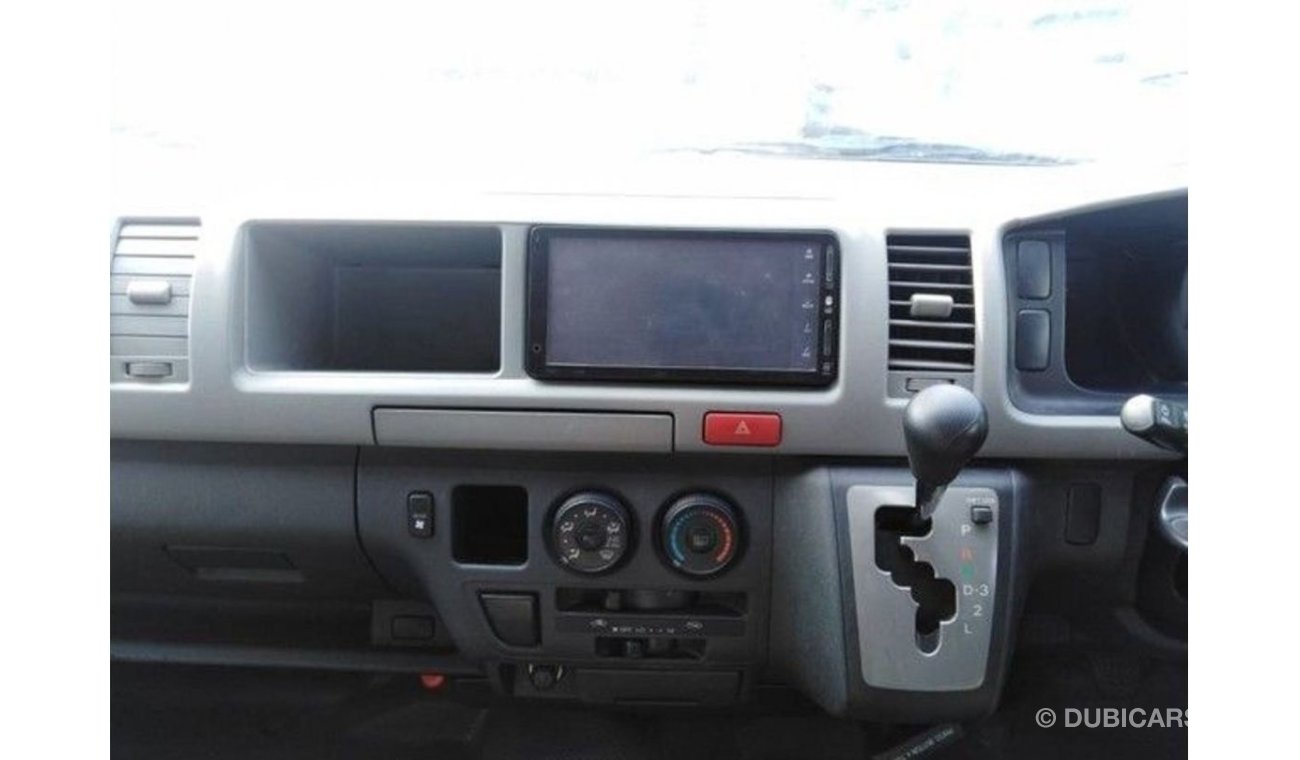 تويوتا هاياس Hiace RIGHT HAND DRIVE (PM250 )