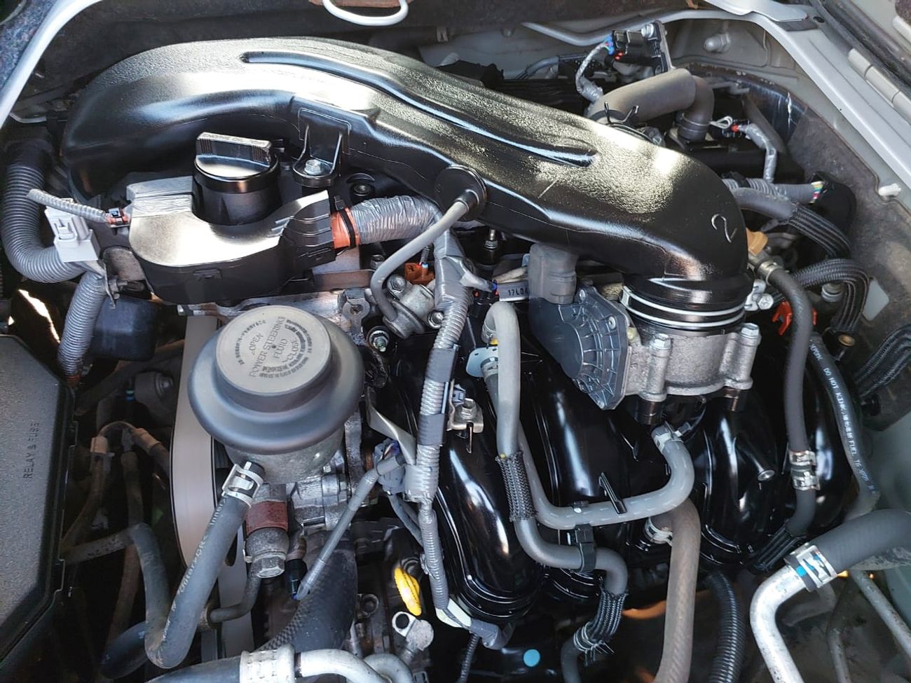 Toyota Hiace TOYOTA HIACE VAN RHD 2017 MODEL 2.7 L PETROL AUTOMATIC(PM28216)