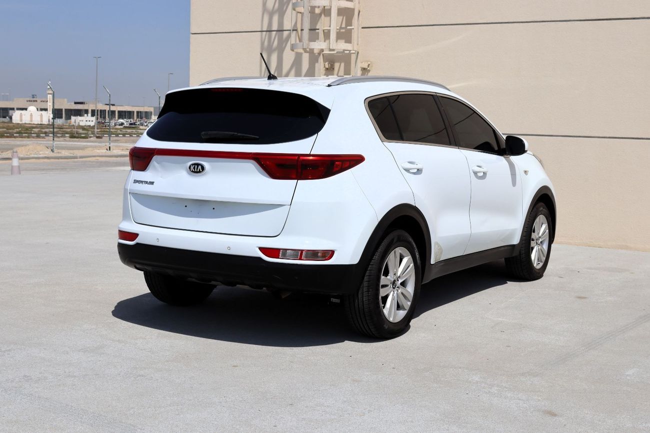 Kia Sportage Base 2.0L