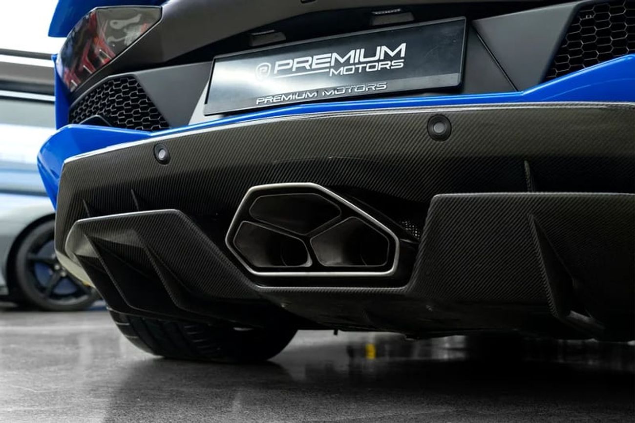 Lamborghini Aventador 6.5L V12