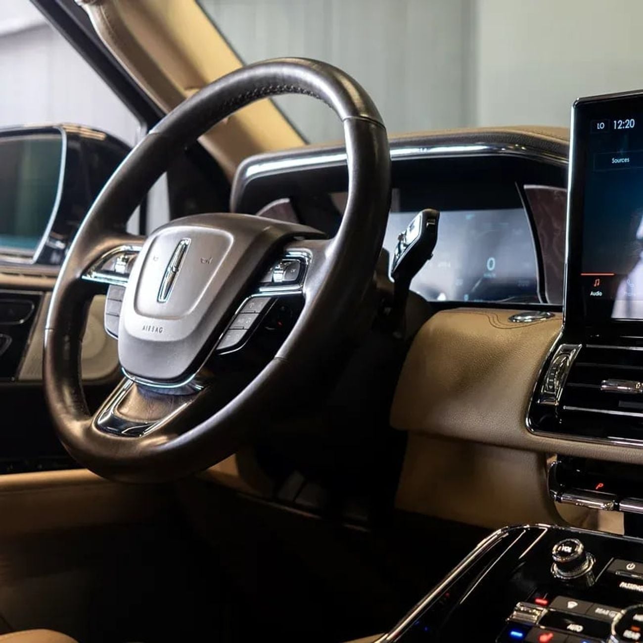 Lincoln Navigator Reserve 3.5L AED 3,257 P.M • 0% Downpayment • Navigator Reserve • 1 year warranty