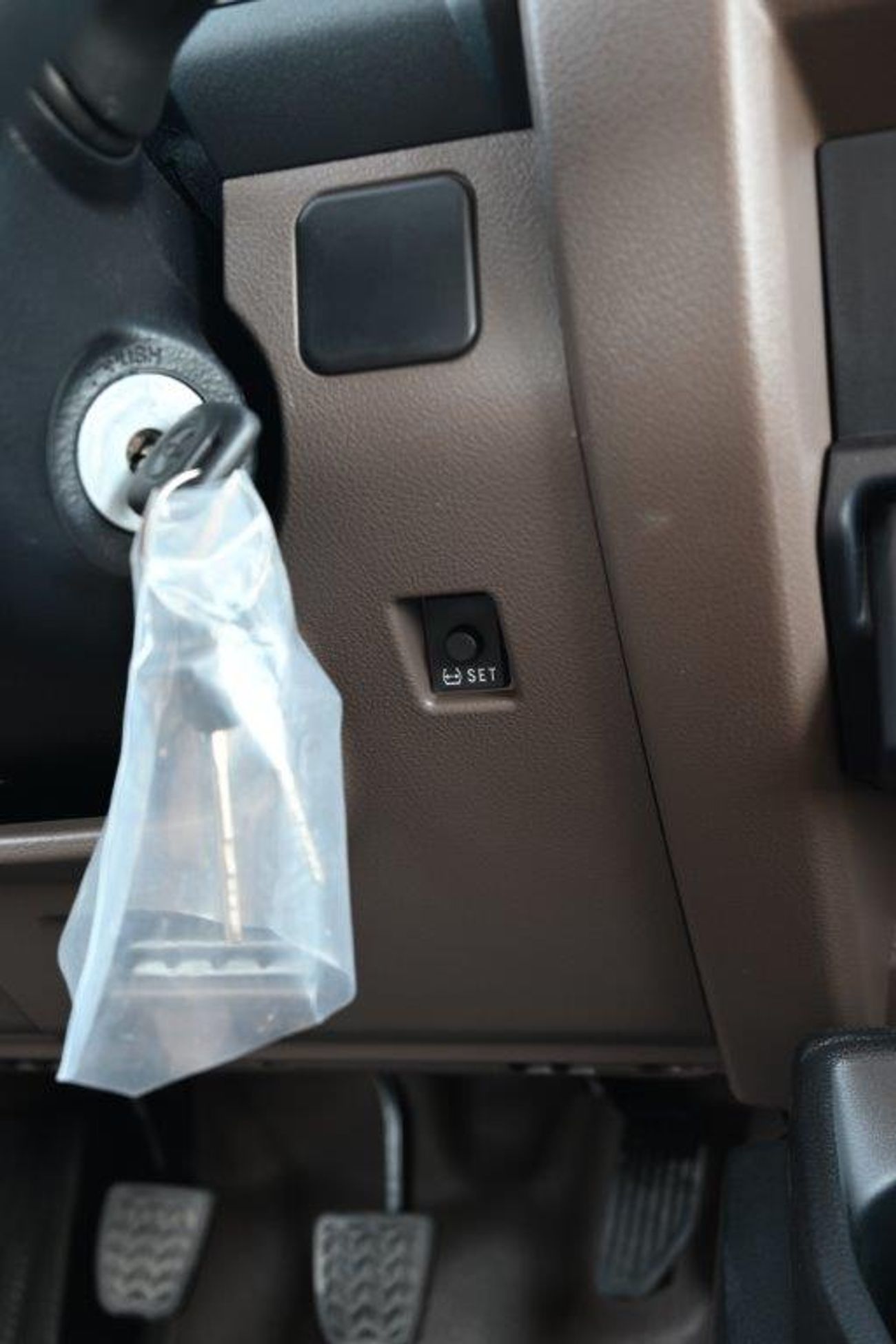 Toyota Land Cruiser 70 78 4.0L Petrol Manual