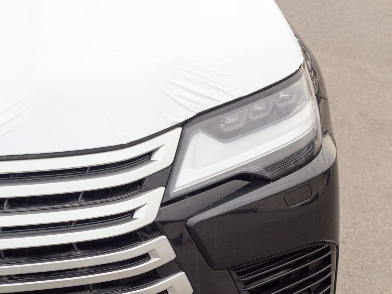 لكزس LX 700h EXPORT ONLY - LEXUS 700h 3.5L TWIN TURBO V6 TURBO SPORT