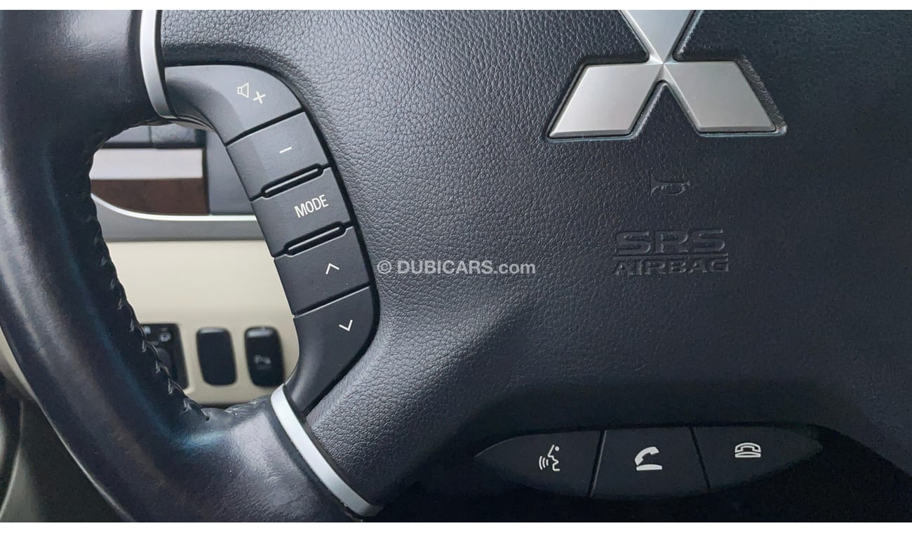 Mitsubishi Pajero 2000