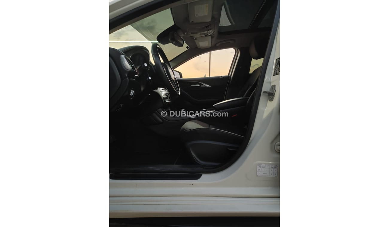 Infiniti Q30 Comfort