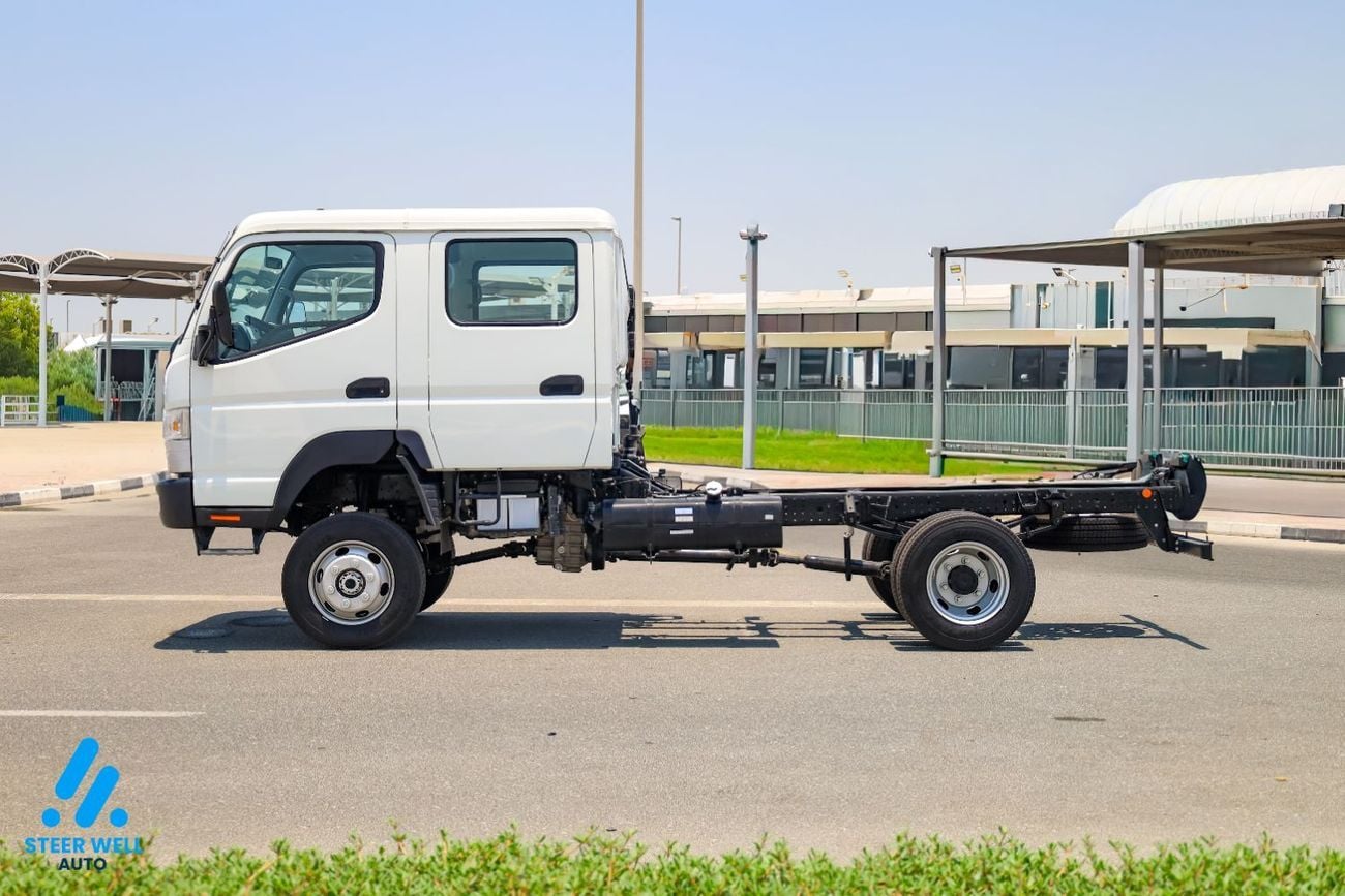 ميتسوبيشي كانتر فان  2026 GCC | DOUBLE-CAB MT | Super High Wheel Base Chassis – Euro V | Export Only