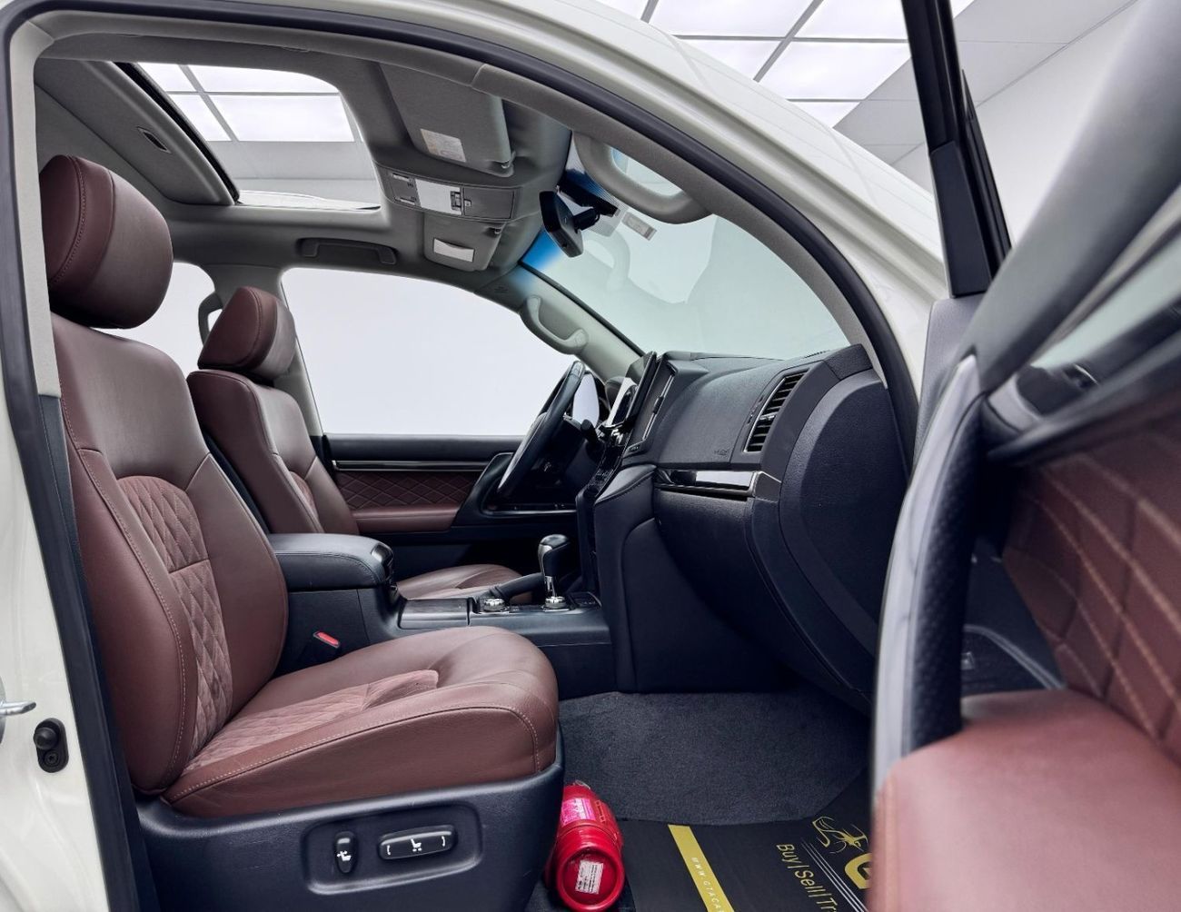 Toyota Land Cruiser GXR GT 4.0L 2020 Toyota Land Cruiser GXR Grand Touring, Warranty, Full Toyota Service History, 7 Sea