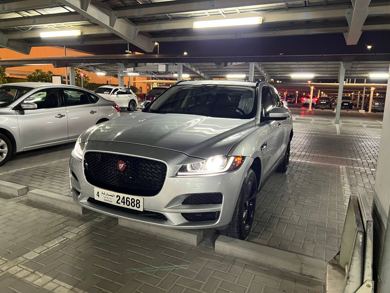 Jaguar F Pace