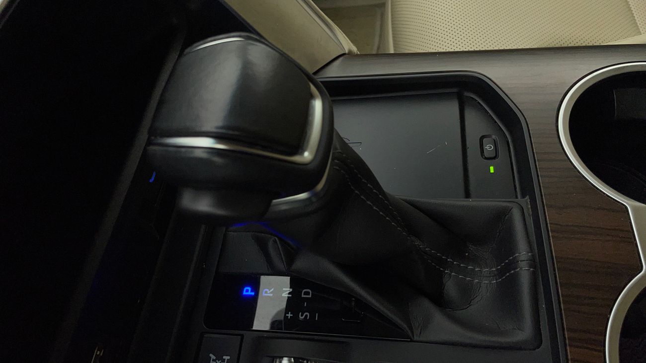 تويوتا لاند كروزر GXR 4 | بدون دفعة مقدمة | اختبار القيادة في المنزل