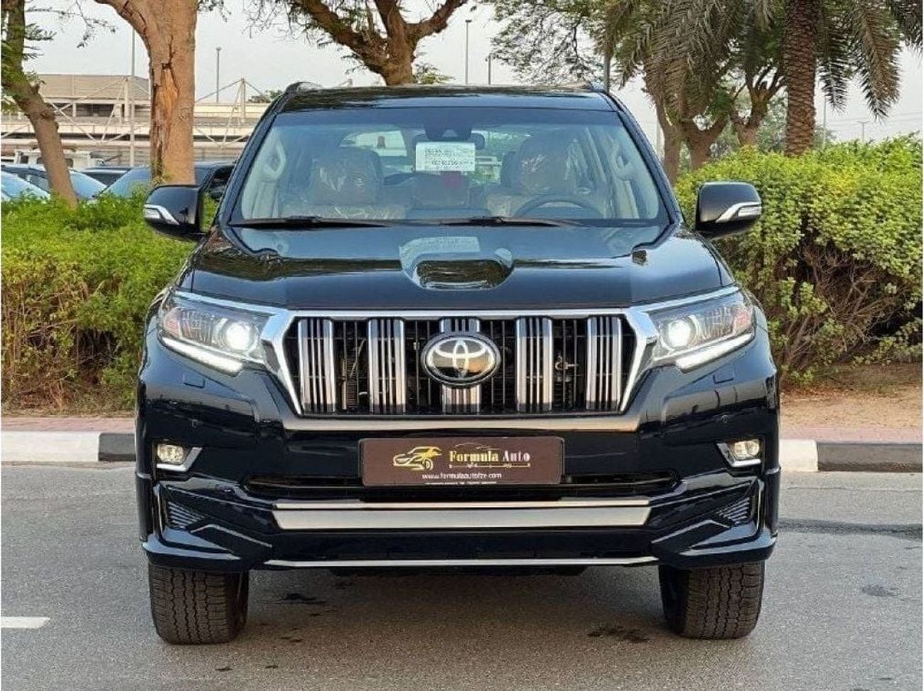 Toyota Prado VXR 4.0L PTR A/T  // 2023 // FULL OPTION WITH SUNROOF , LEATHER&POWER SEATS , BACK CAMERA // SPECIAL