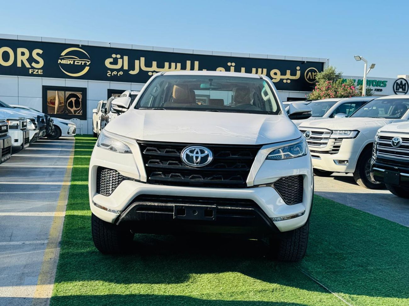 Toyota Fortuner TOYOTA FORTUNER 2.7L PETROL 2025