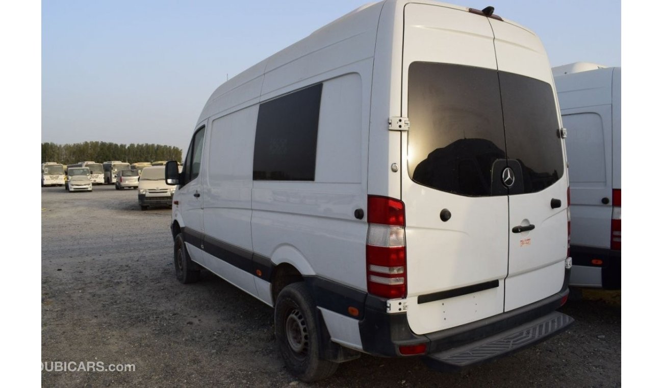 مرسيدس بنز سبرينتر Mercedes Benz Sprinter Van 4x2, Model:2014. Excellent condition