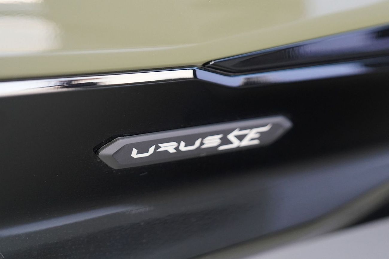 Lamborghini Urus STD 4.0T V8 SE