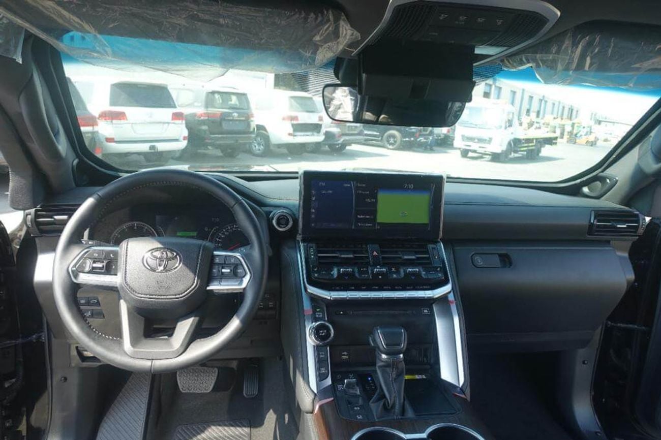 تويوتا لاند كروزر تويوتا لاندكروزر LC300 فئة VXR مصفحة 3.5 لتر موديل 2026 – فل فل أوبشن