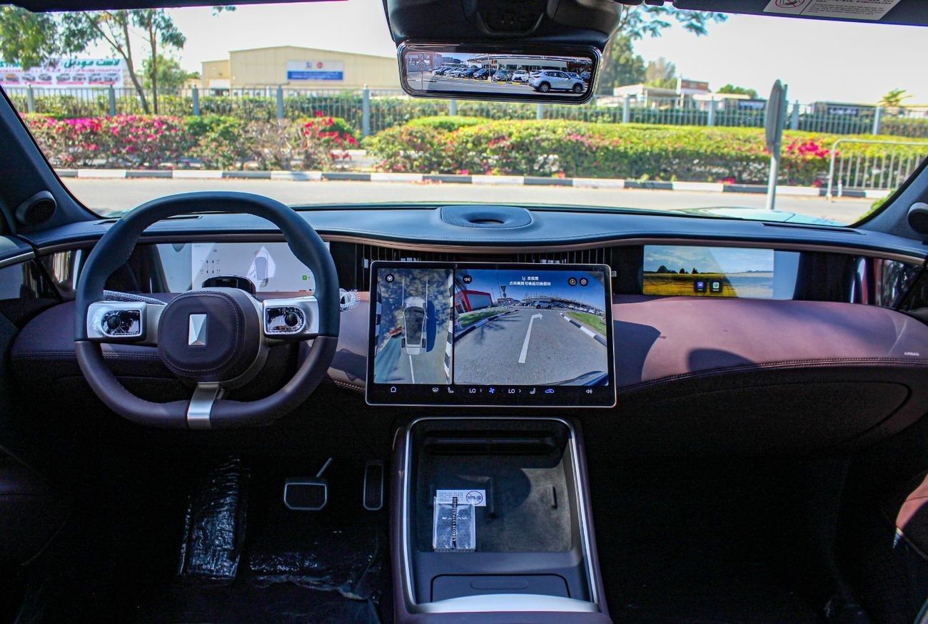 أفاتر 11 Performance AWD 2023 Used Avatr 11 (Dual Motor) / 90 kW.h / Range (580 km) / 572 HP / Warranty&Servi