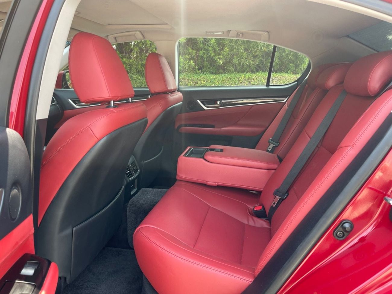 Lexus GS250 Lexus GS 250sport (GCC  _ SPEC) - mobile 2012- VERY GOOD CONDITION