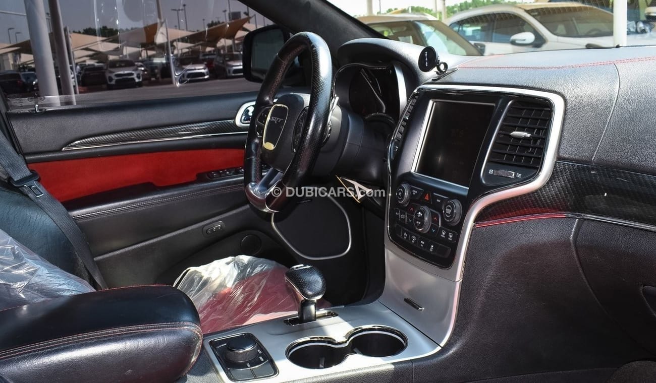 Jeep Grand Cherokee SRT