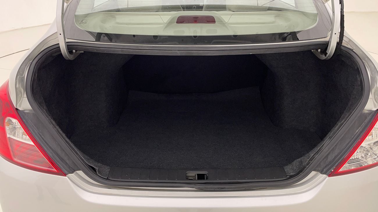 Nissan Sunny SV 1.5 | Zero Down Payment | Home Test Drive