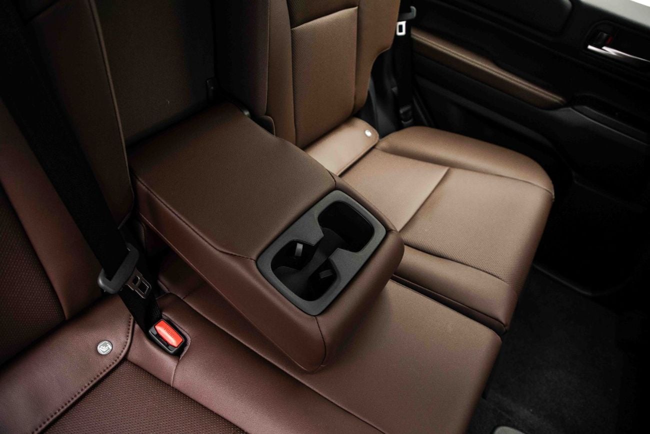 Toyota Prado ADVENTURE 2.8L - PLATINUM WHITE INSIDE DK CHESTNUT | EXPORT ONLY