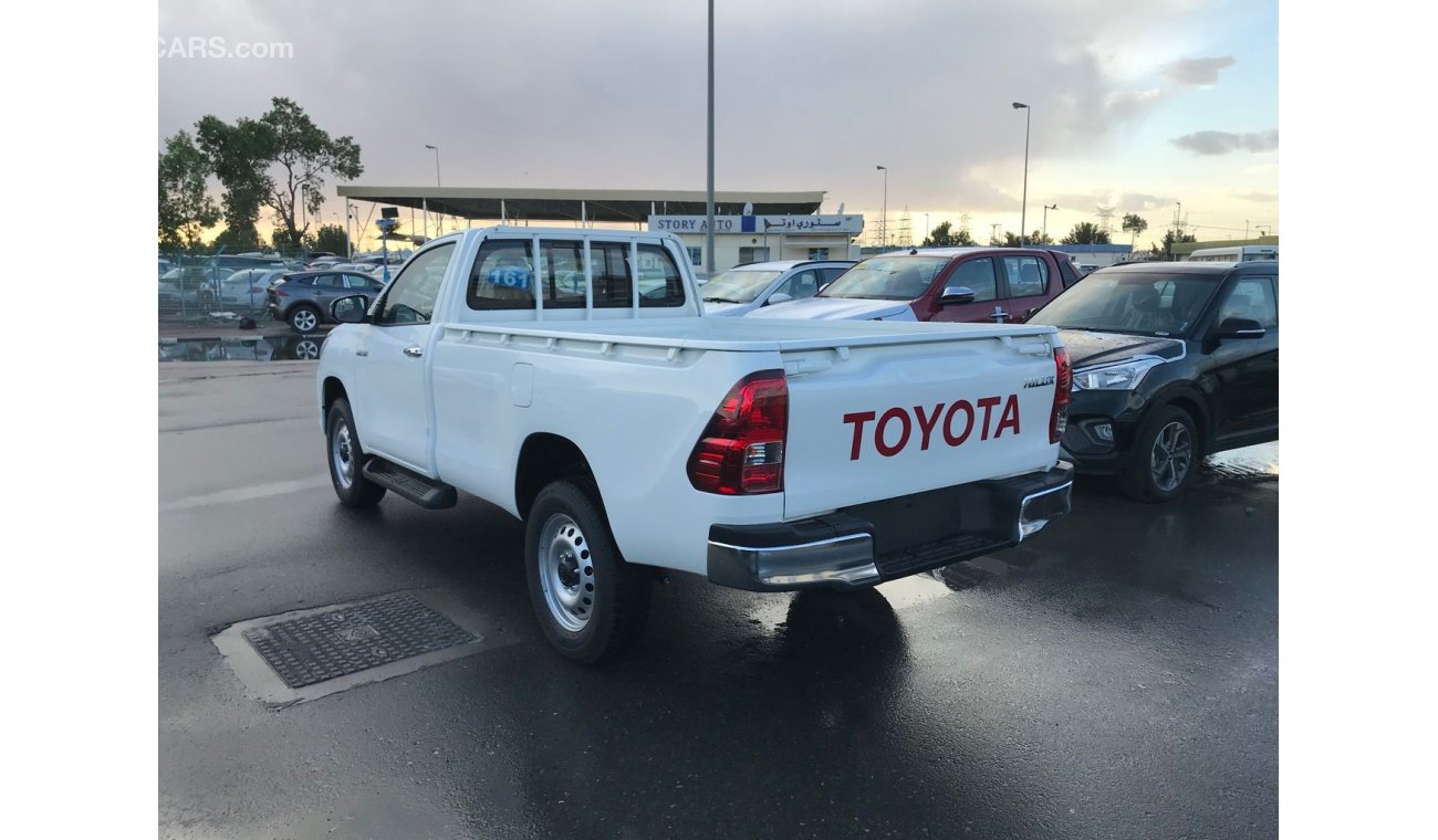 Toyota Hilux S/C 2.4L 4X4 POWER WINDOWS