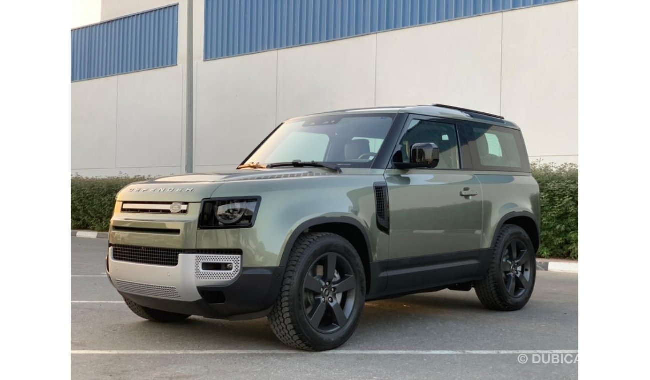 Land Rover Defender **2021** GCC spec / with Warranty & Service