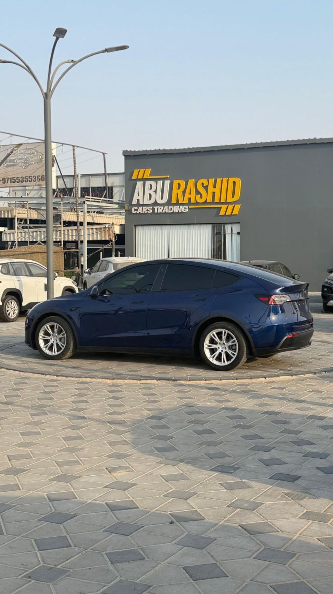 Tesla Model Y Long Range (AWD)
