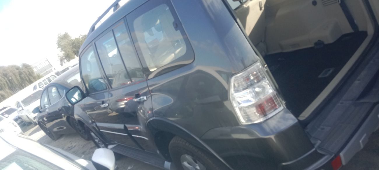 Mitsubishi Pajero GLS MID 3 | Zero Down Payment | Home Test Drive