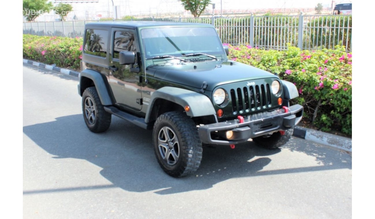 جيب رانجلر 2011/SPORT/ GCC/ FULL JEEP SERVICE HISTORY/ 100% ORIGINAL PAINT