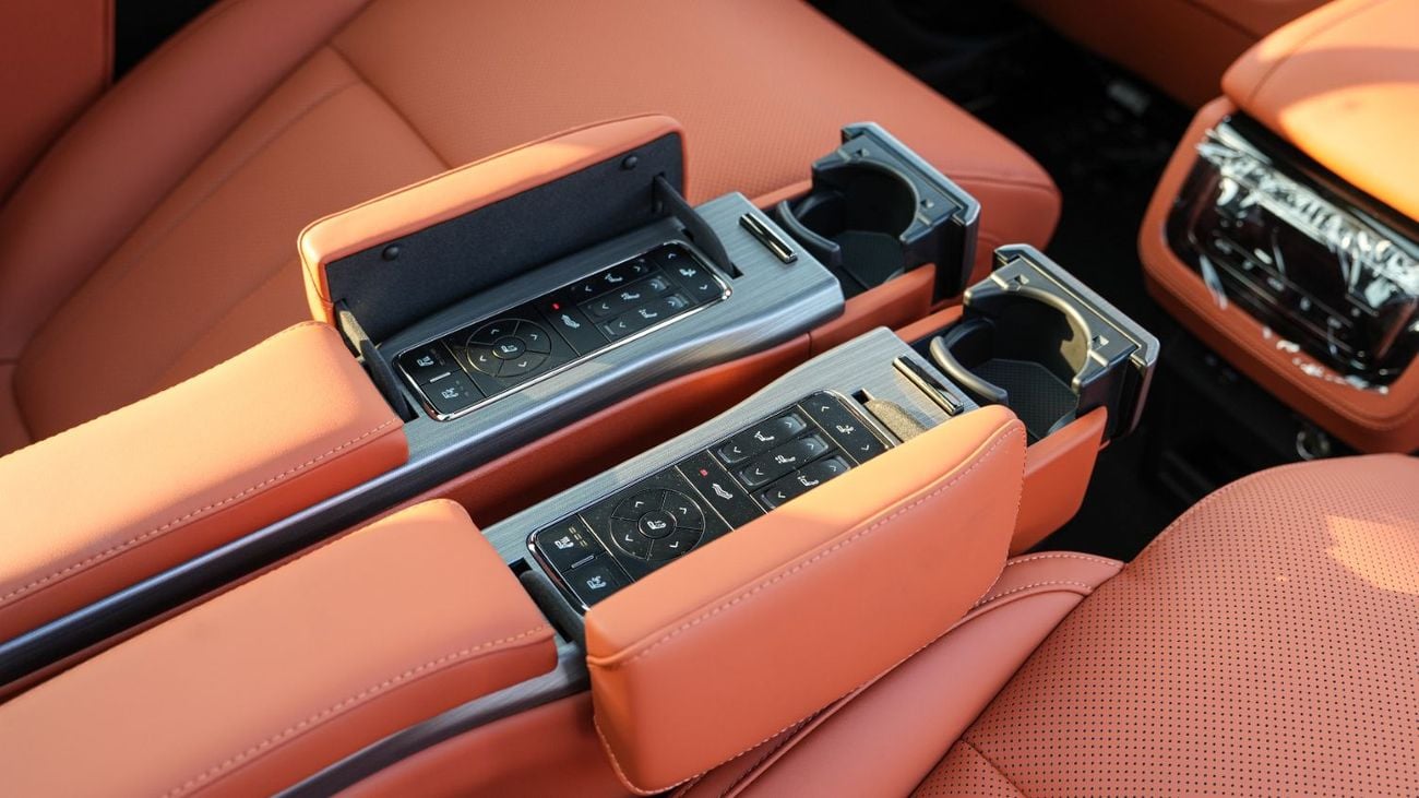 روكس 01 VIP 6 Seaters With Kitchen White 2025MY Export Price