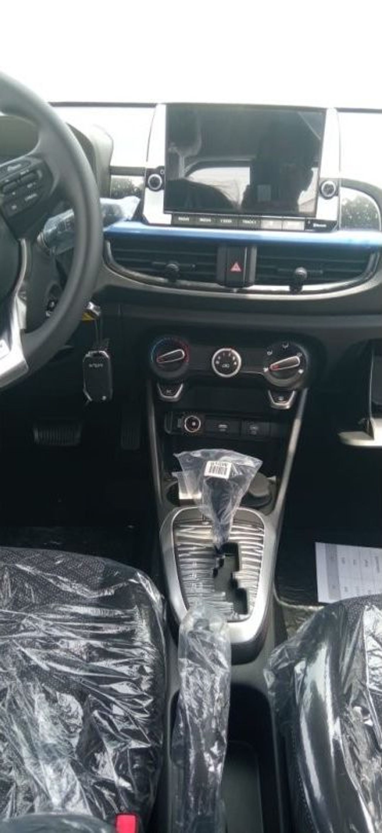 كيا بيكانتو 1.2L PETROL 2024 GCC