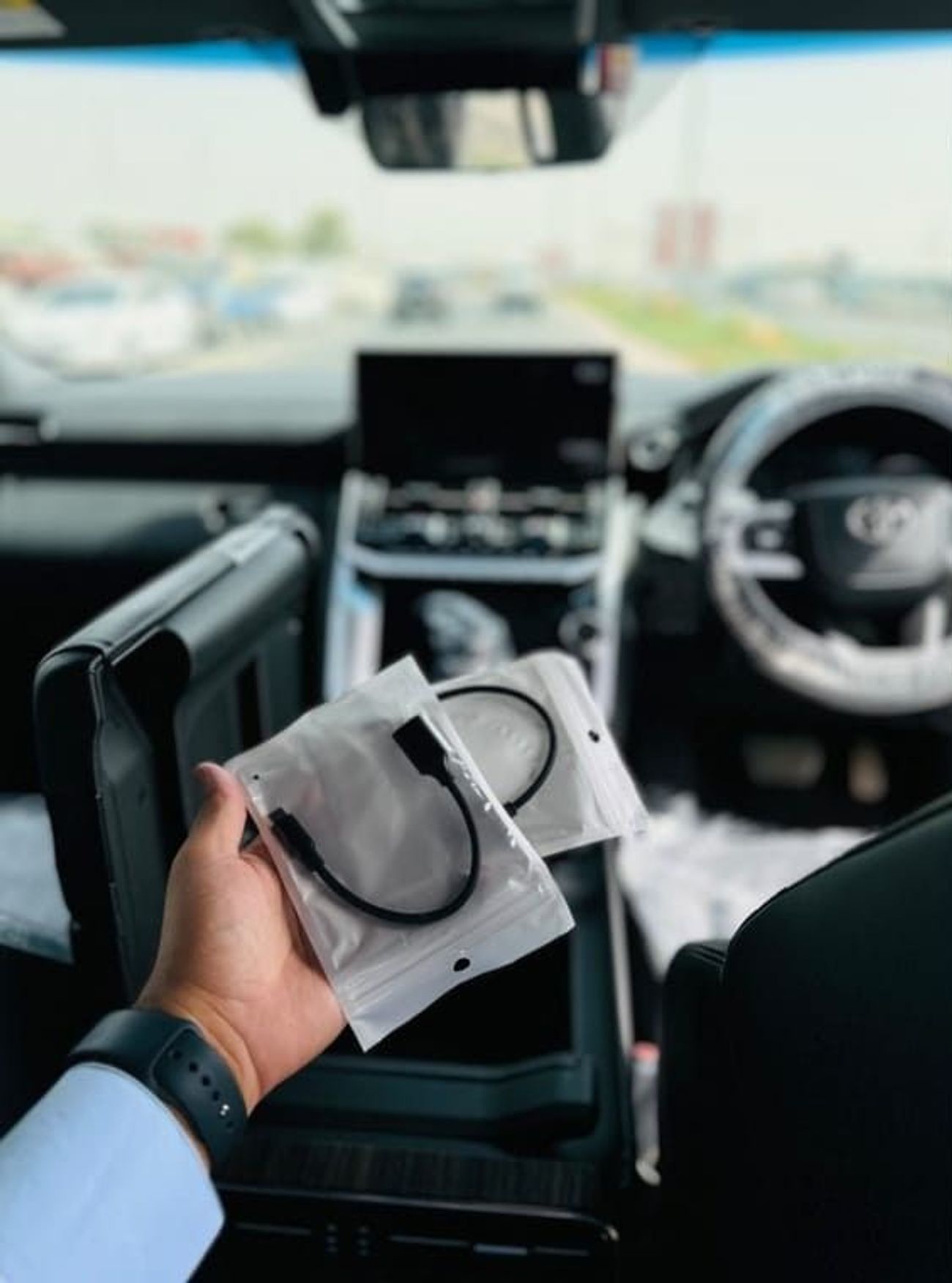 تويوتا لاند كروزر Vxr 3.3 diesel Right hand drive