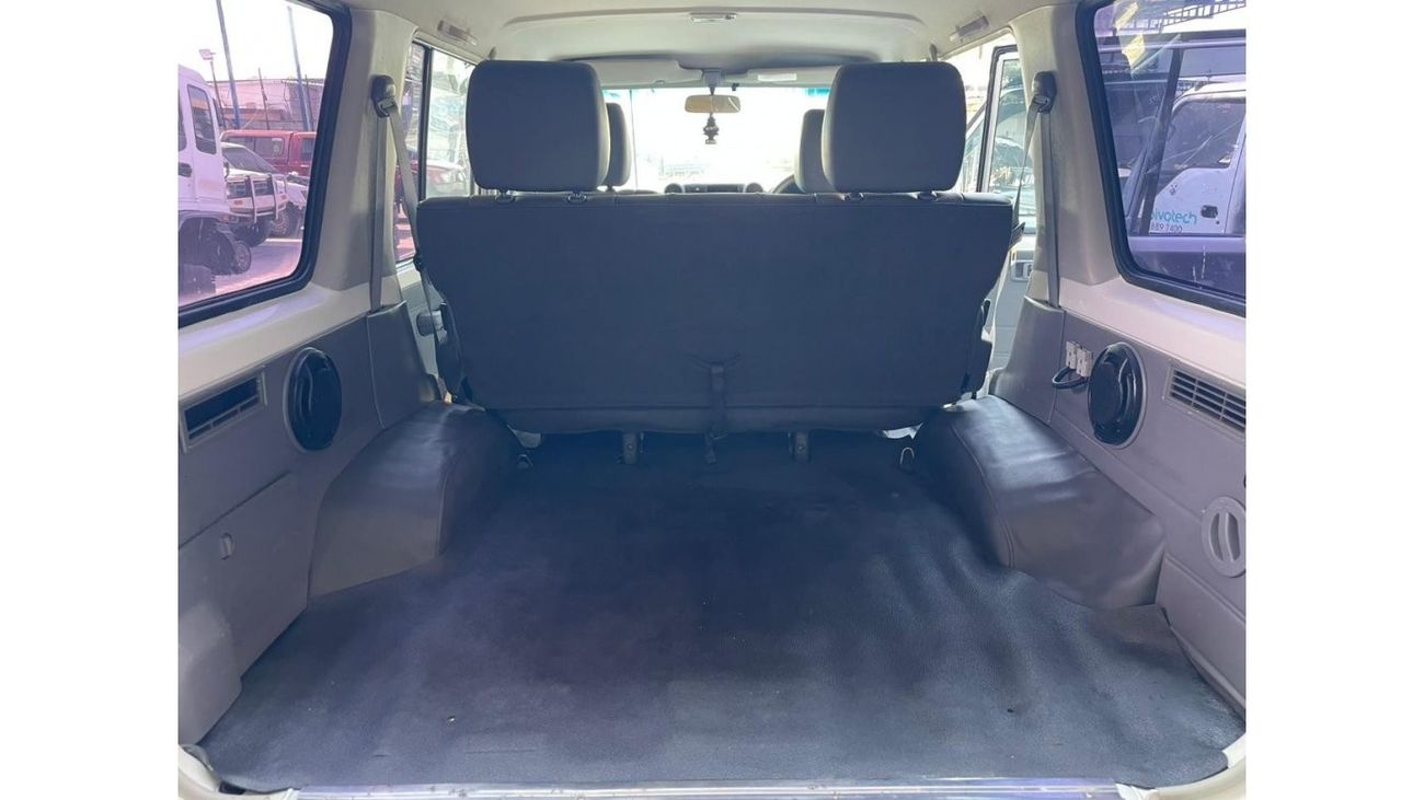 Toyota Land Cruiser 70 Diesel 4.5 Liter Right Hand Drive 5 Doors Manual Gear