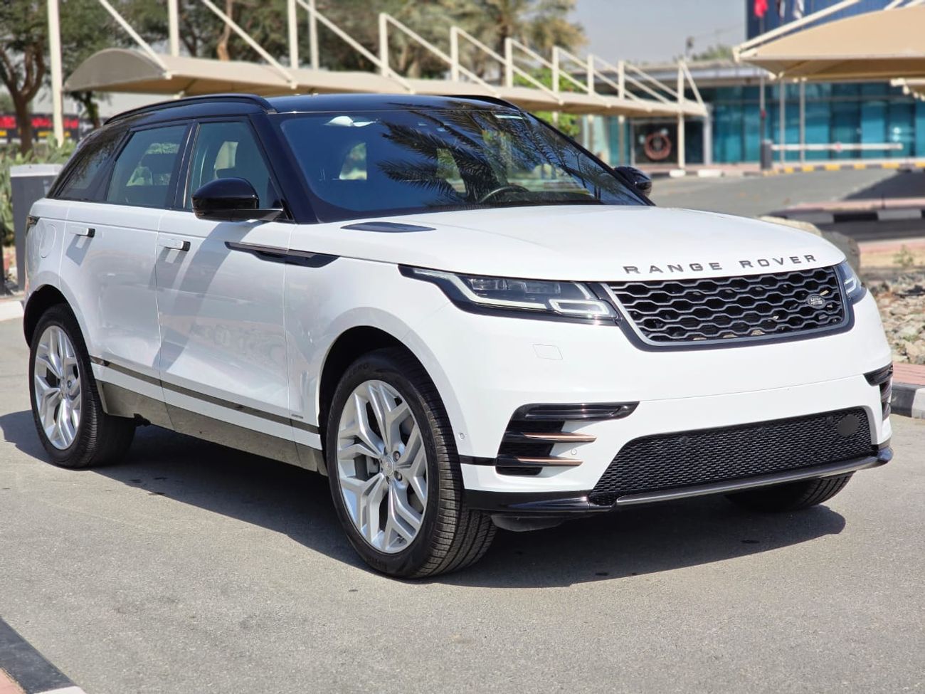 لاند روفر رينج روفر فيلار P250 R-ديناميك SE