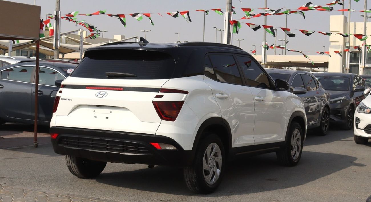 Hyundai Creta Mid 1.6L Hyundai Creta -GCC - 2022- Accident-Free- 1.5L - Black Roof - Excellent Condition