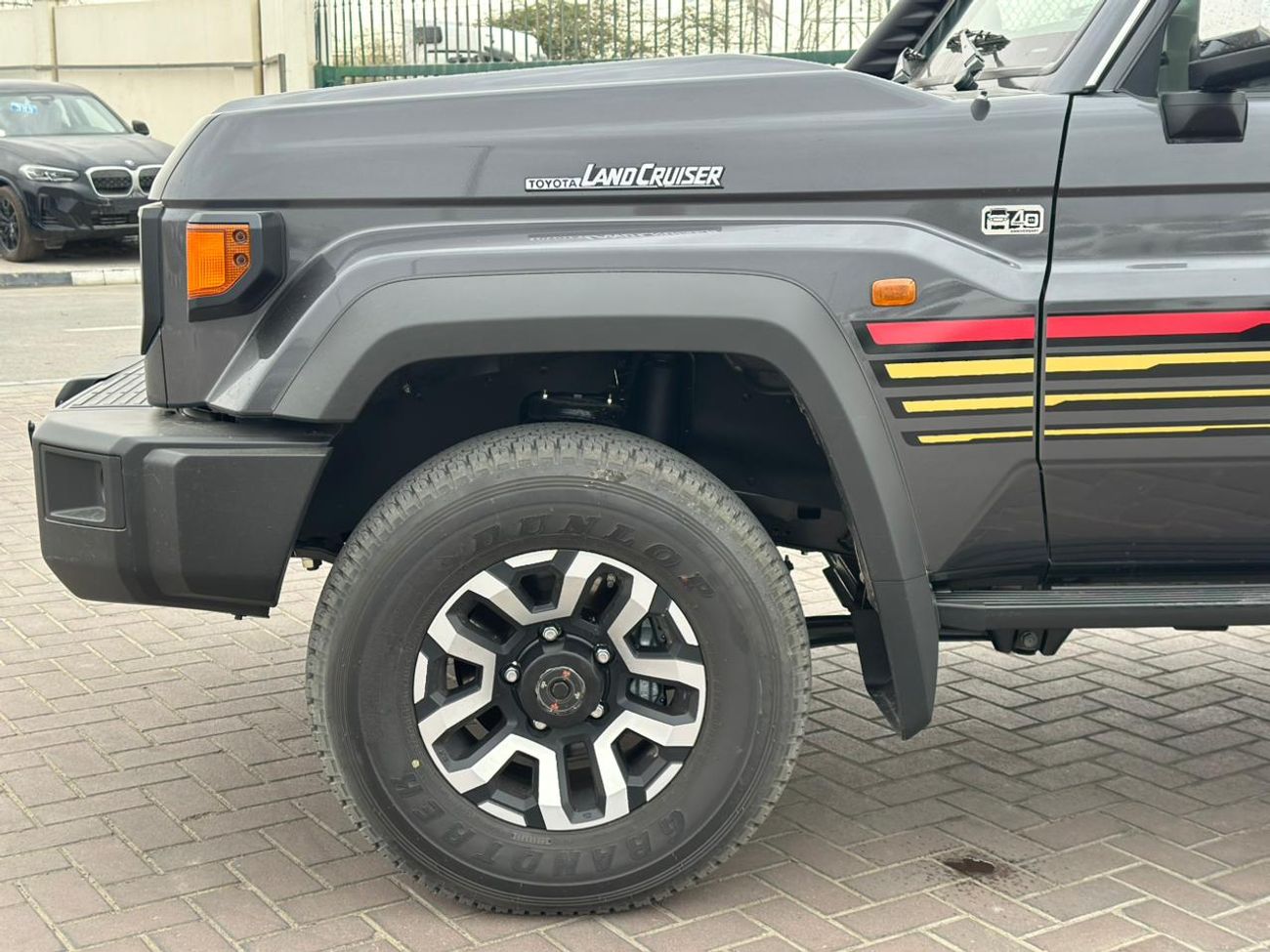 تويوتا لاند كروزر 70 DX 4.0L A/T