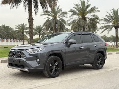 تويوتا راف ٤