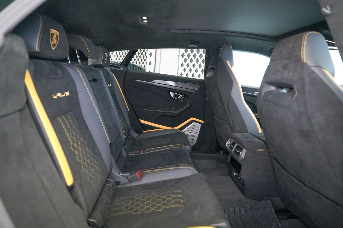 لامبورغيني اوروس 4.0T V8 Performante