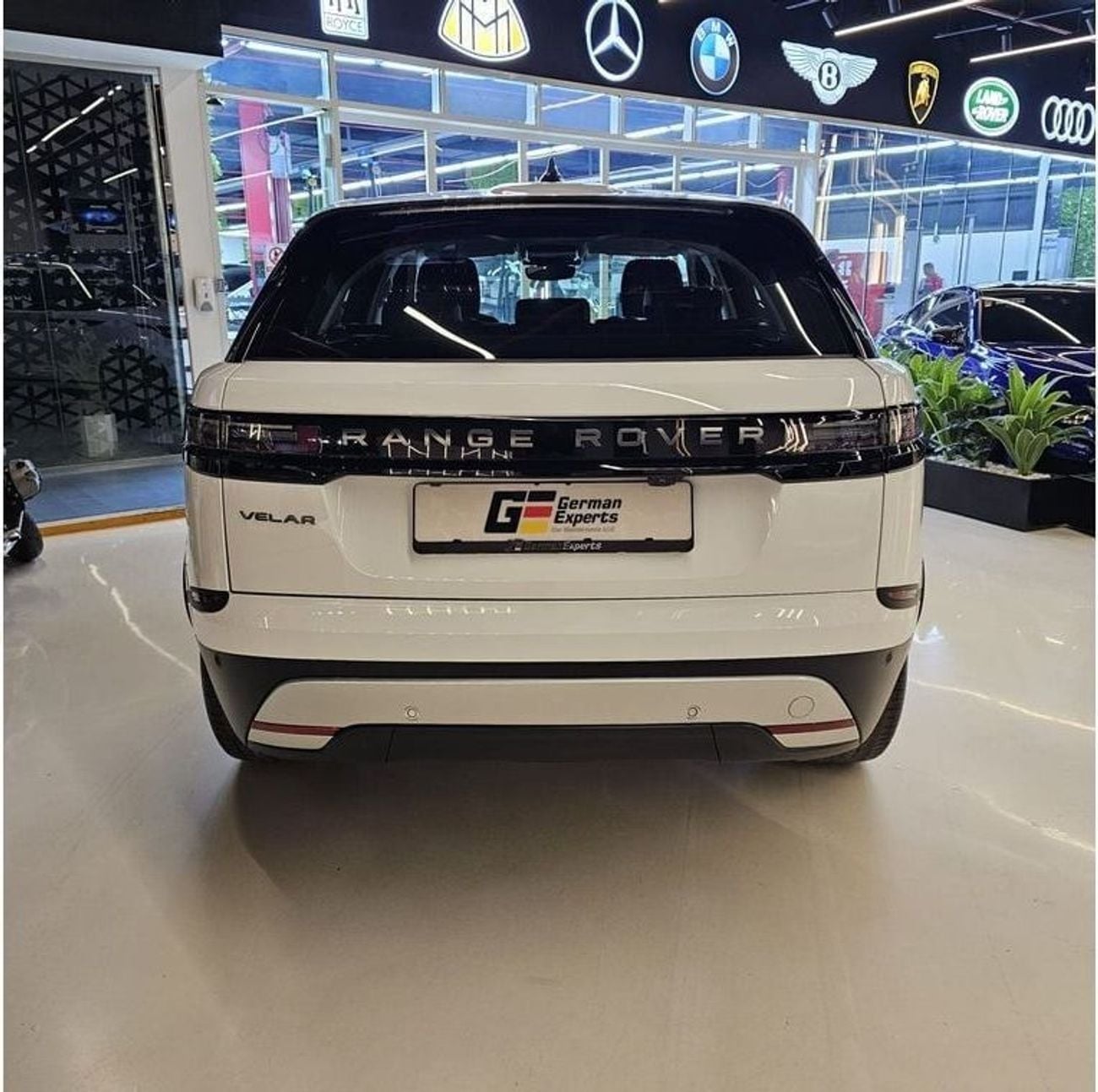 لاند روفر رينج روفر فيلار 2025 Range Rover Velar P250