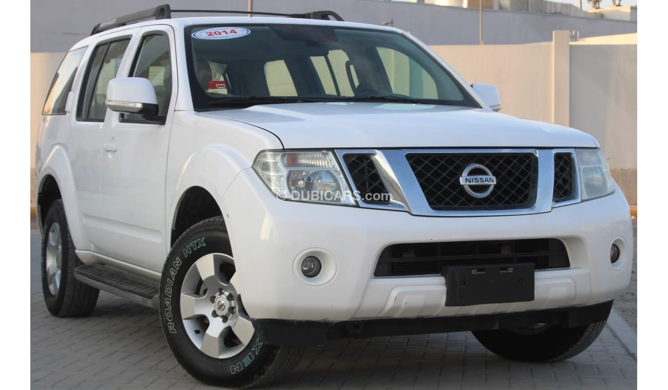 Nissan Pathfinder SE Mid Nissan Pathfinder 2014 in excellent condition without accidents