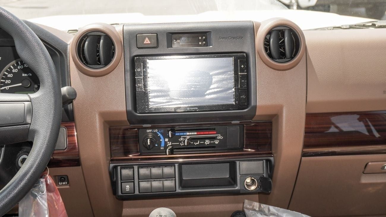 تويوتا لاند كروزر بيك آب TOYOTA LC79 , 2.8L Diesel Double Cabin M/T 2025 MODEL