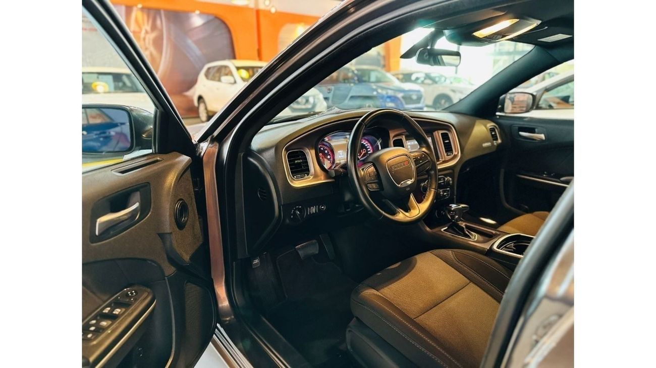 دودج تشارجر SXT 1890 درهم إماراتي @ 0% DP | مملوكة مسبقًا ومعتمدة | دودج تشارجر | دول مجلس التعاون الخليجي | تحت