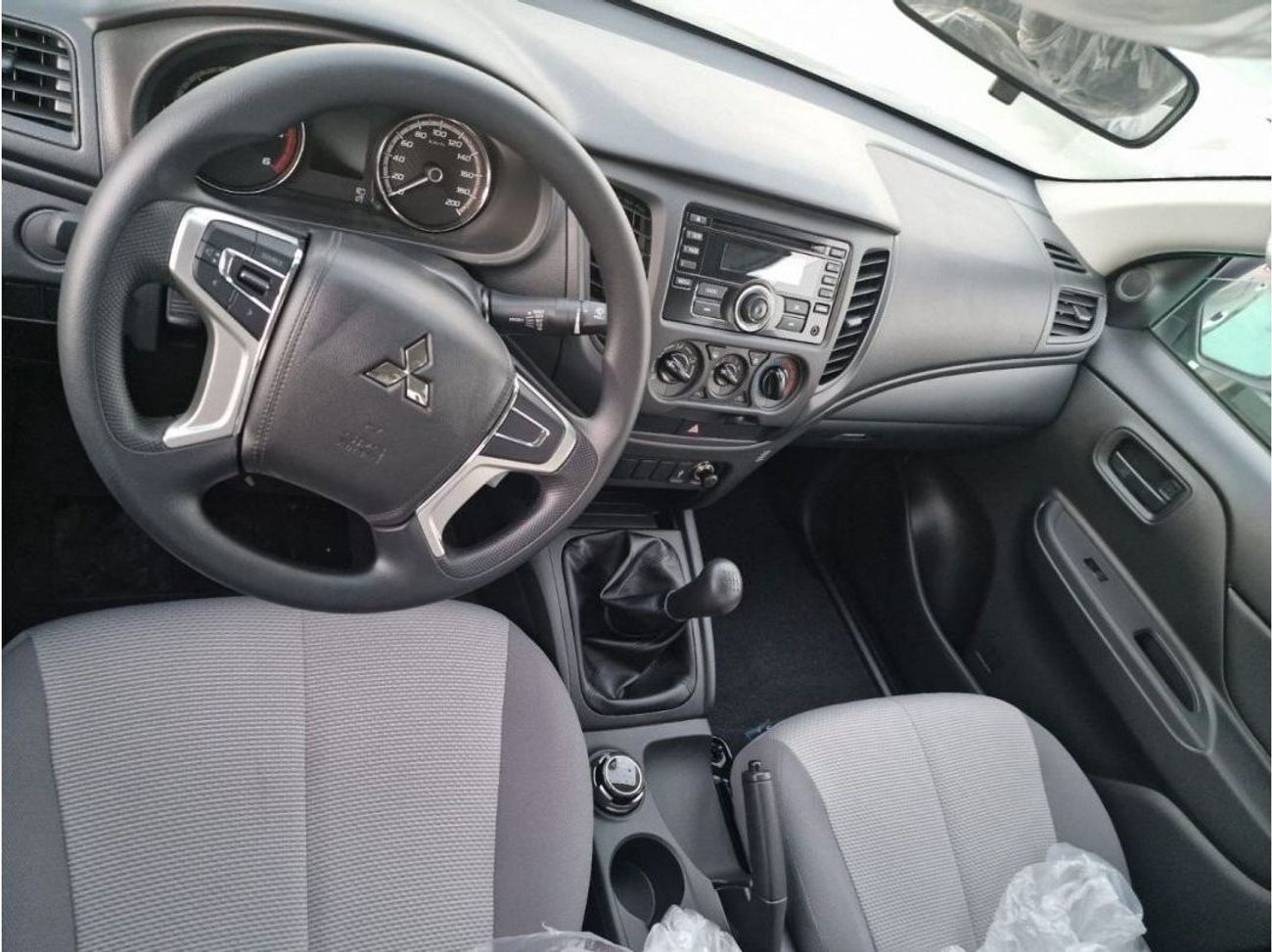 Mitsubishi L200 L200 Full Option 4WD Manual Diesel